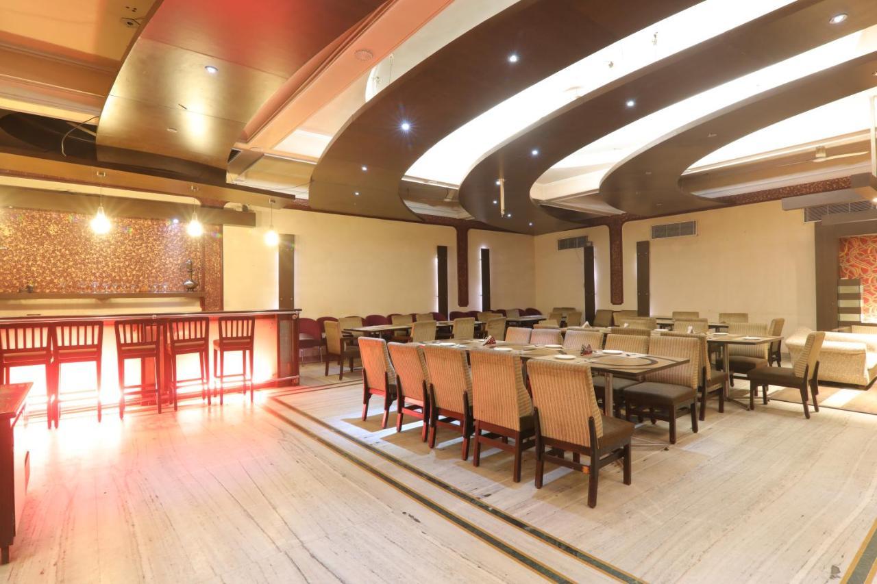 לקנאו Hotel Mohan מראה חיצוני תמונה